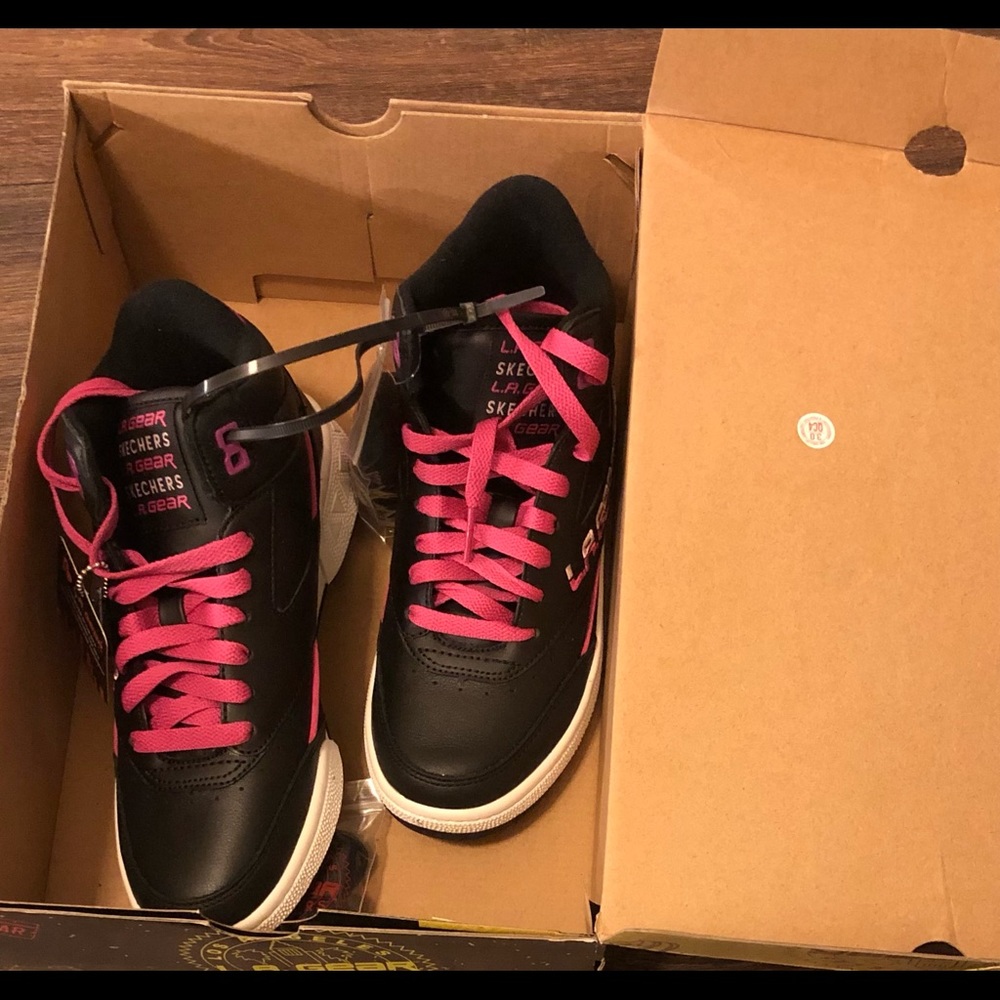 sketchers LA gear ladies black/pink high top sneakers size 5.5